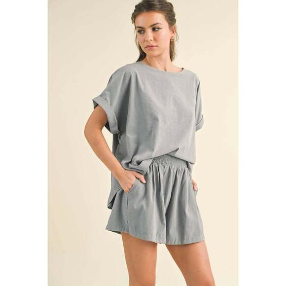 RELAXED FIT TOP AND SHORTS TWO PIECE SET